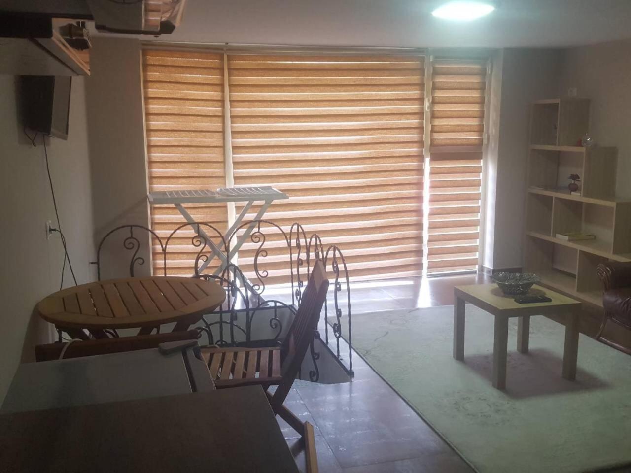 Rruga Hoxha Tahsim Appartement *